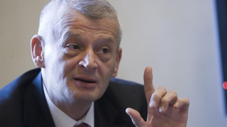 Σε κατ’ οίκον περιορισμό ο δήμαρχος Βουκουρεστίου