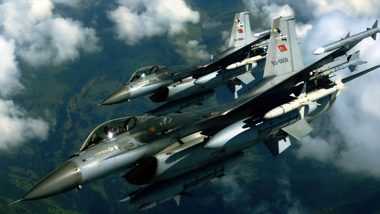 Συρία: Τουρκικά μαχητικά βομβάρδισαν θέσεις του Xαλιφάτου