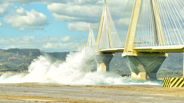 Κλειστές λόγω κακοκαιρίας πορθμειακές γραμμές της χώρας