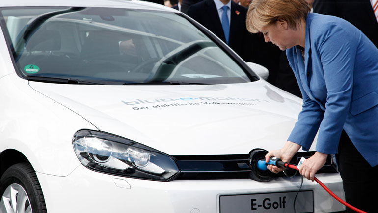 Dieselgate: H Άνγκελα Μέρκελ δεν ανησυχεί για το «Made in Germany»