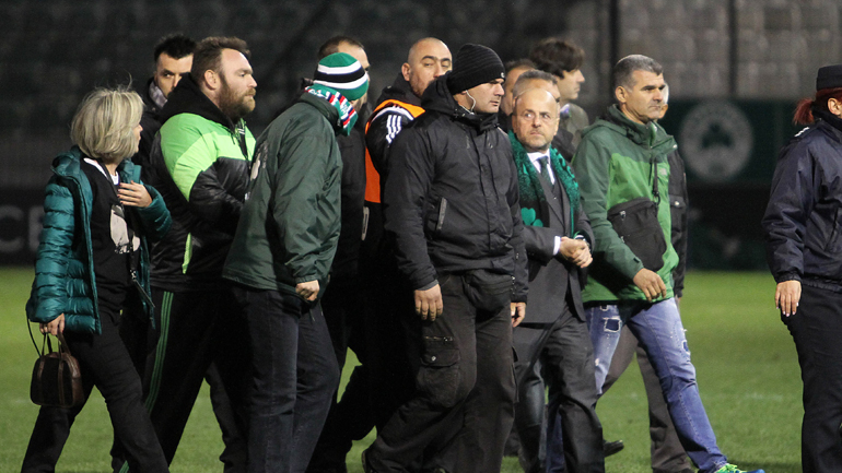 Αποδοκιμάστηκαν Αναστασίου και Αλαφούζος στη Λεωφόρο