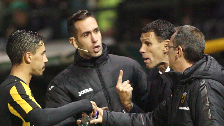 «Θα ήταν πολύ όμορφο να έχουμε τουλάχιστον έναν επιθετικό στον πάγκο»