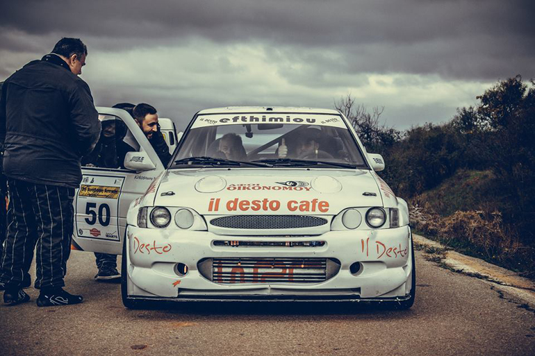 Λίγο πριν την προσπάθεια (Μιχάλης - αριστερά και Παναγιώτης - δεξιά, Ευθυμίου)