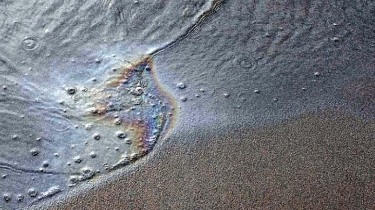 Εκτεταμένη ρύπανση από πετρελαιοκηλίδα στις ακτές των Κυθήρων