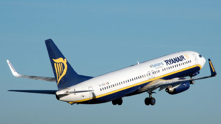 Μεγαλύτερα ετήσια κέρδη προβλέπει η Ryanair