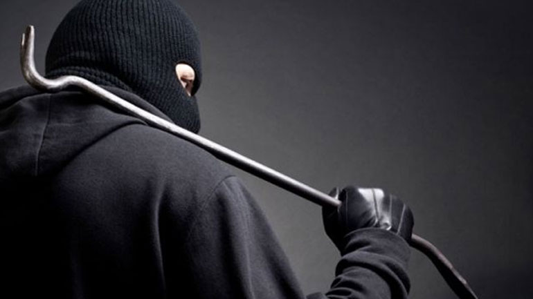 Λαμία: Χτύπησαν με λοστούς και λήστεψαν 48χρονο επιχειρηματία