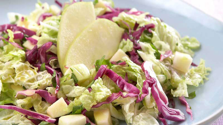 Λαχανοσαλάτα με μήλο