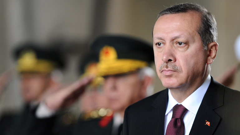 Με τέχνασμα ο Ερντογάν, προωθεί την αύξηση των εξουσιών του Με τέχνασμα ο Ερντογάν, προωθεί την αύξηση των εξουσιών του