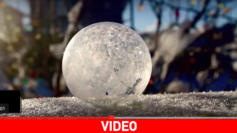 Σαπουνόφουσκες στον… πάγο!