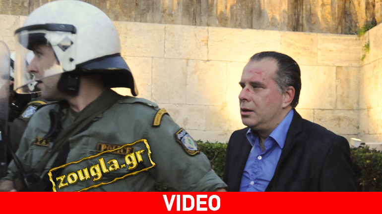 Kόντρα κυβέρνησης-ΝΔ για τον ξυλοδαρμό Κουμουτσάκου