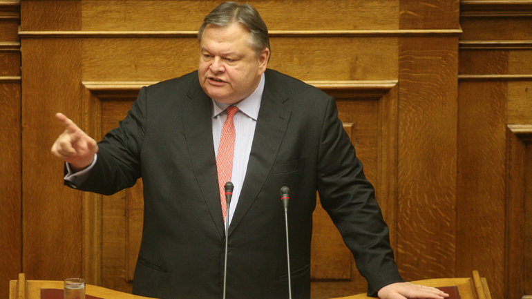 Βενιζέλος: Η κυβέρνηση οδηγεί τη χώρα στην ολική καταστροφή