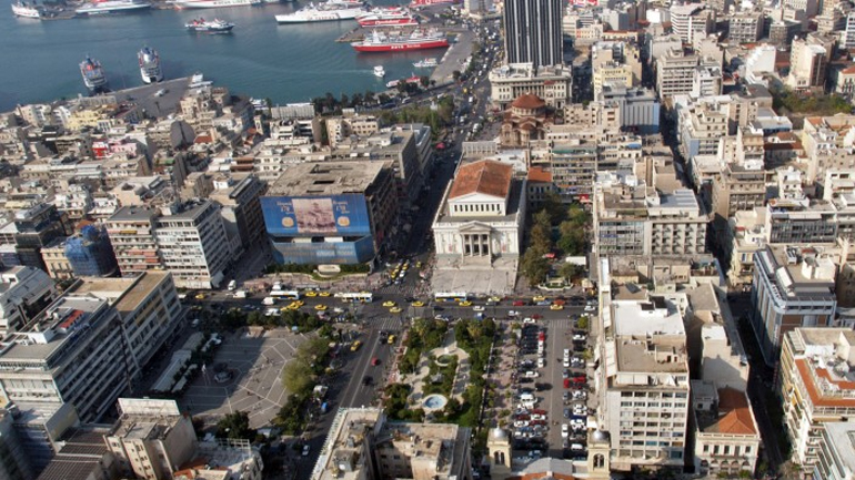 Σύσκεψη για την ατμοσφαιρική ρύπανση στο λιμάνι του Πειραιά