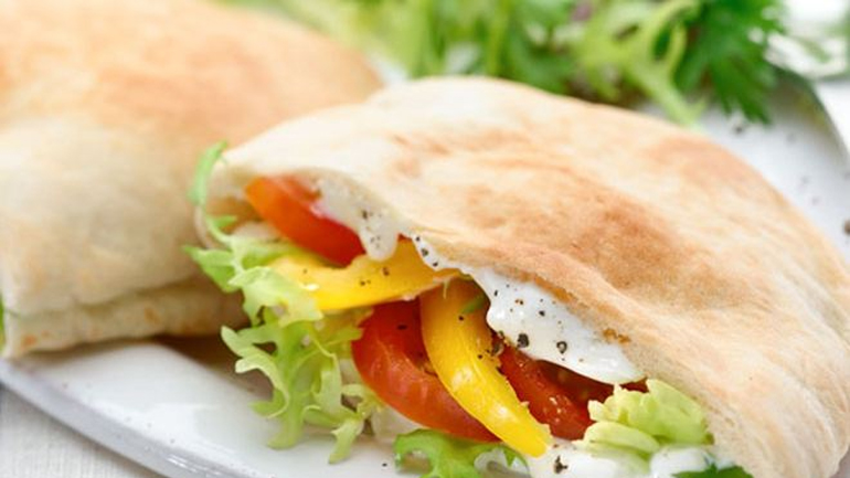 Νόστιμο και εύκολο snack στο γραφείο αλά κυπριακά