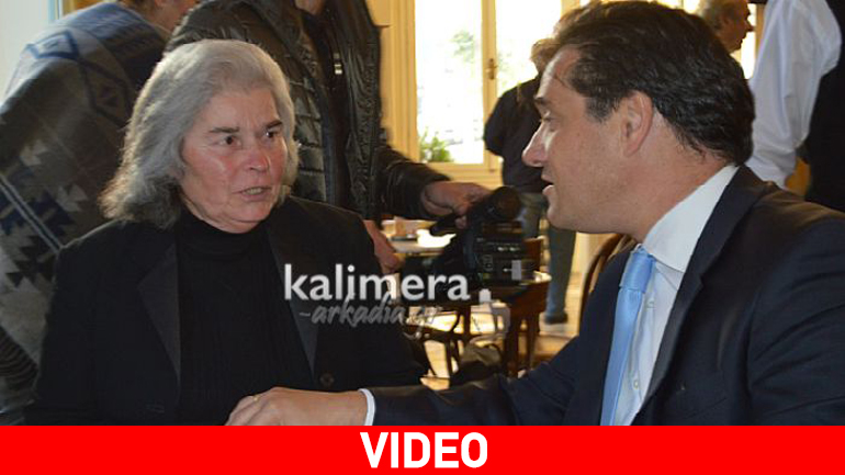 Στην Τρίπολη ο Άδωνις: Η επίσκεψη στο «Μεγάλο Καφενείο» και η συγκινητική συνάντηση