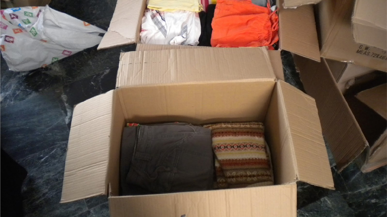 Ηράκλειο: Οι έμποροι μαζεύουν ρούχα για τους πρόσφυγες