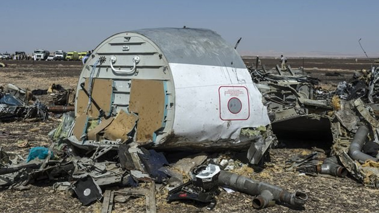 Αίγυπτος: Στο μικροσκόπιο το υλικό από τις κάμερες ασφαλείας του αεροδρομίου Αίγυπτος: Στο μικροσκόπιο το υλικό από τις κάμερες ασφαλείας του αεροδρομίου