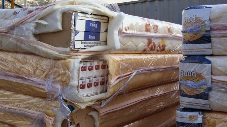 Καταδίωξη σκάφους με λαθραία τσιγάρα ανοικτά της Κρήτης Καταδίωξη σκάφους με λαθραία τσιγάρα ανοικτά της Κρήτης