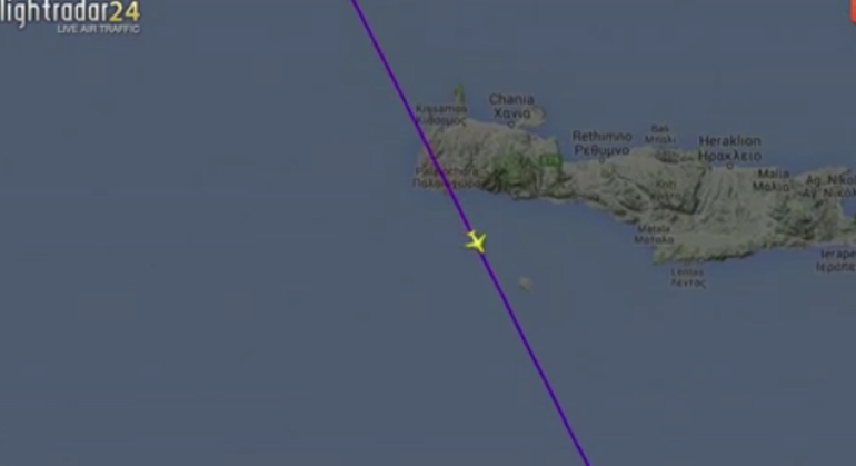 Το αεροπλάνο πάνω από την Κρήτη. Λίγα λεπτά αργότερα απεφεύχθη η τραγωδία