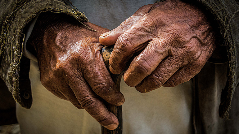 Πύργος: Ηλικιωμένη βρέθηκε νεκρή στο κρεβάτι της