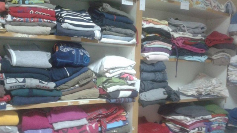 Αχαΐα: Ρούχα και τρόφιμα για τους απόρους από τον Σύλλογο Μανεσίου