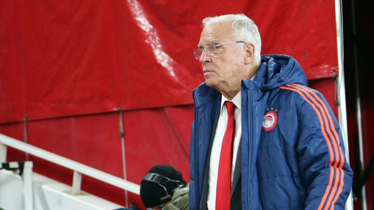 Θεοδωρίδης: «Ας φέρουν ξένους διαιτητές, επειδή λένε πως όλο αδικούνται»