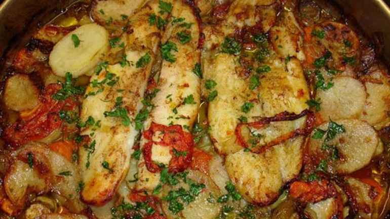 Πέρκα με πατάτες στον φούρνο