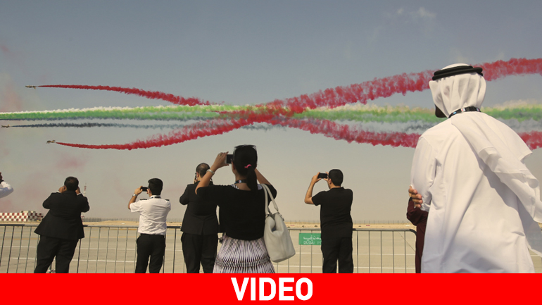 Εντυπωσιακό το Dubai Air Show 2015 Εντυπωσιακό το Dubai Air Show 2015