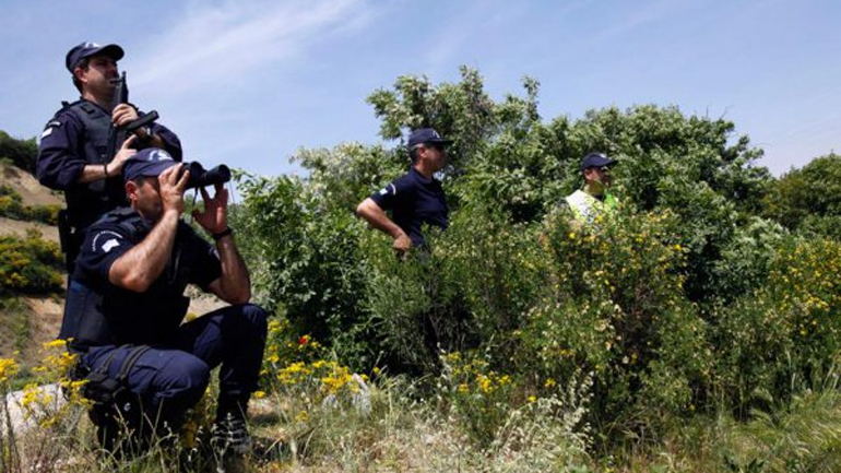 Στο πλευρό των προσφύγων οι συνοριακοί φύλακες