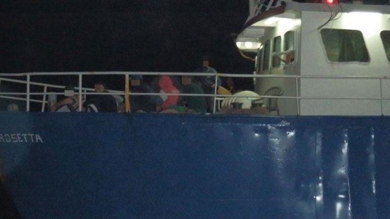 Ιεράπετρα: Εκατομμύρια ευρώ η ζημιά για το δημόσιο από το φορτίο του «τσιγαράδικου» Ιεράπετρα: Εκατομμύρια ευρώ η ζημιά για το δημόσιο από το φορτίο του «τσιγαράδικου»