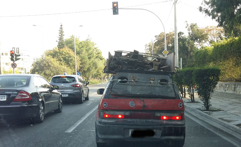 Εξαιρετικό... παρ μπριζ!!! Τελευταίας τεχνολογίας...