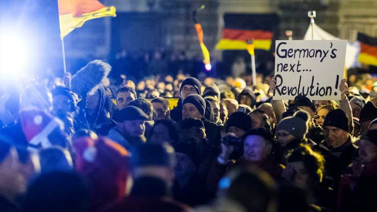 Γερμανία: Αναστολή του κατώτατου μισθού για τους πρόσφυγες προτείνουν οι «Σοφοί»