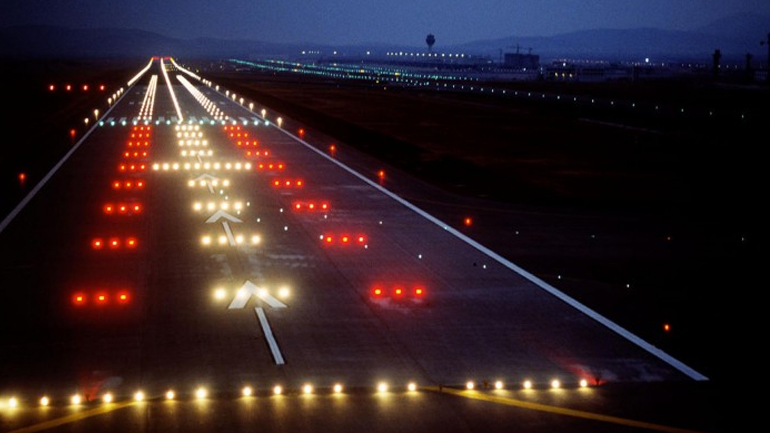 Αεροδρόμια: Μικτή εικόνα στην επιβατική κίνηση