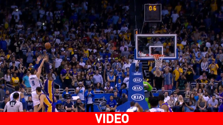 Η τρίποντη «βόμβα» του Βούτσεβιτς άφησε τους Λέικερς στην τελευταία θέση