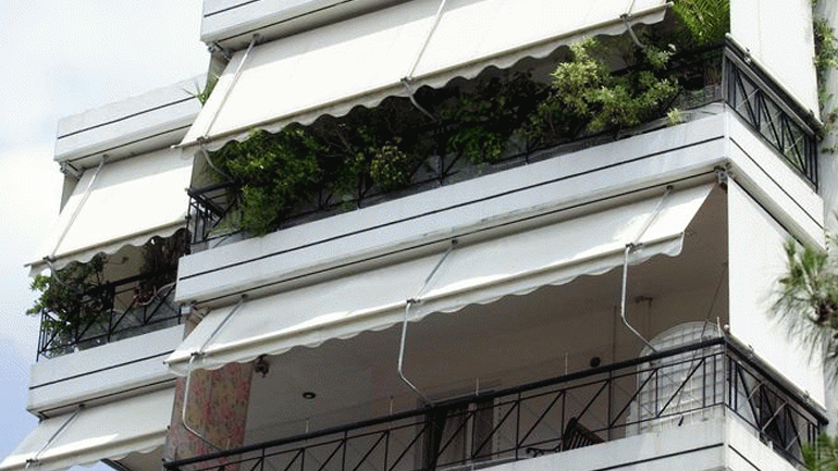 Τραγωδία στον Κολωνό: 18χρονη έπεσε από τον 8ο όροφο πολυκατοικίας