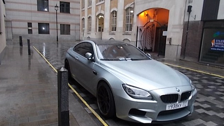 Έφαγε 60 κλήσεις για παρκάρισμα και συνεχίζει!