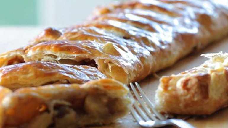 Ρολό σφολιάτας με χοιρινό