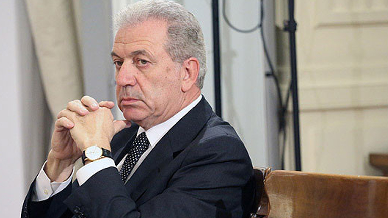 Στο Παρίσι εκτάκτως ο Αβραμόπουλος