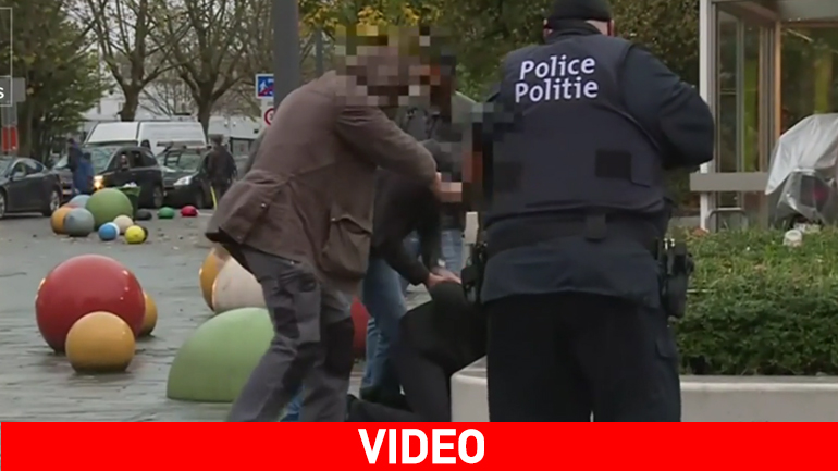 Βέλγιο: Η στιγμή της σύλληψης ατόμου που συνδέεται με τις επιθέσεις στο Παρίσι