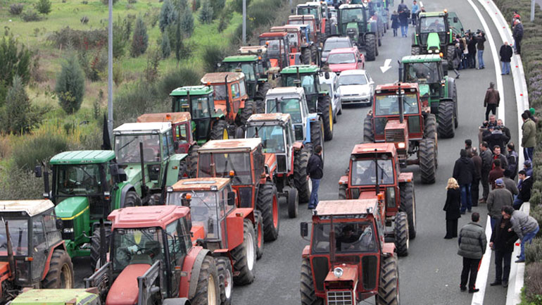 Ήπειρος: Επί ποδός αγρότες και κτηνοτρόφοι