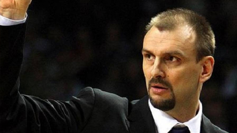 Ο Τάμπακ ανέλαβε την Μακάμπι