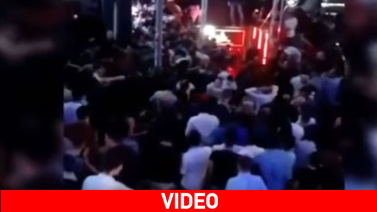 Παραλίγο τραγωδία στη Μάλτα: Κατέρρευσε μπαλκόνι μαγαζιού γεμάτο κόσμο