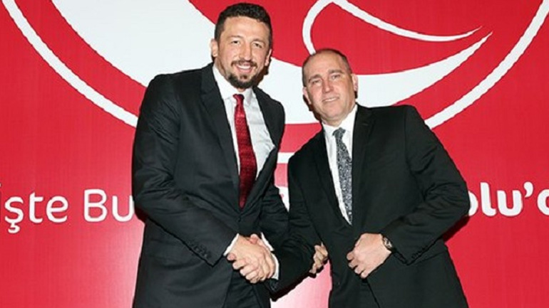 Στην ομοσπονδία της Τουρκίας ο Τούρκογλου