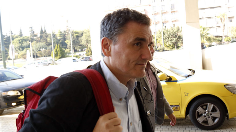 Νέος γύρος διαπραγματεύσεων για «κόκκινα» δάνεια – πλειστηριασμούς το μεσημέρι Νέος γύρος διαπραγματεύσεων για «κόκκινα» δάνεια – πλειστηριασμούς το μεσημέρι