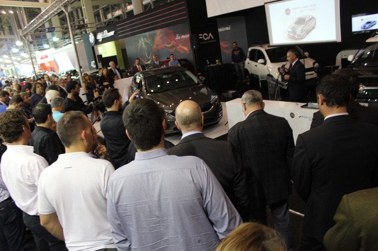 Πολύς κόσμος βρέθηκε στην παρουσίαση της νέας γενιάς. 