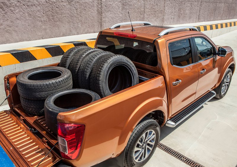 Όσο και να το φορτώσεις αυτό δεν καταλαβαίνει... 