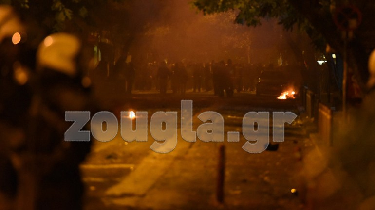Στον εισαγγελέα οι συλληφθέντες για τα χθεσινά επεισόδια στα Εξάρχεια