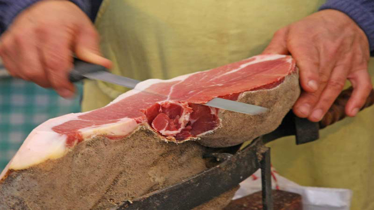 Σε πανικό οι βιομηχανίες αλλαντικών στην Ιταλία μετά την ανακοίνωση του Παγκόσμιου Οργανισμού Υγείας