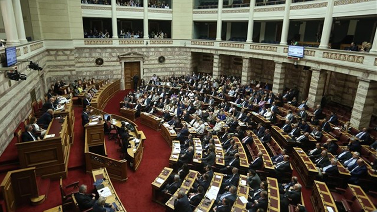 Βουλή: Εγκρίθηκε κατά πλειοψηφία από τις Επιτροπές το νομοσχέδιο με τα προαπαιτούμενα