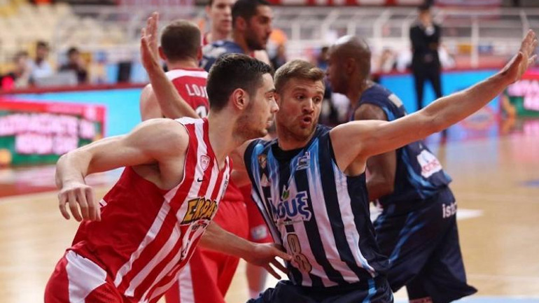 Προετοιμάζεται για Ολυμπιακό ο Κόροιβος