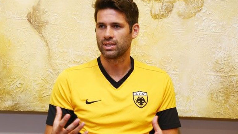 Άθρο: «Περιμένω καιρό μια ευκαιρία»